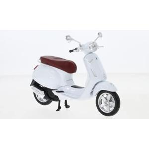 VESPA 150 PRIMAVERA BIANCA IN SCALA 1:18